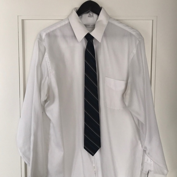 Brand New! 100% Silk Tie Calvin Klein Blue and Black Stripes - Picture 1 of 6